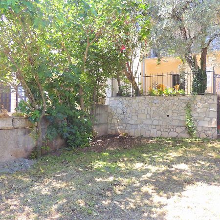 Guest House Jelena Budva Bagian luar foto