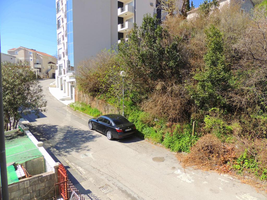 Guest House Jelena Budva Bagian luar foto