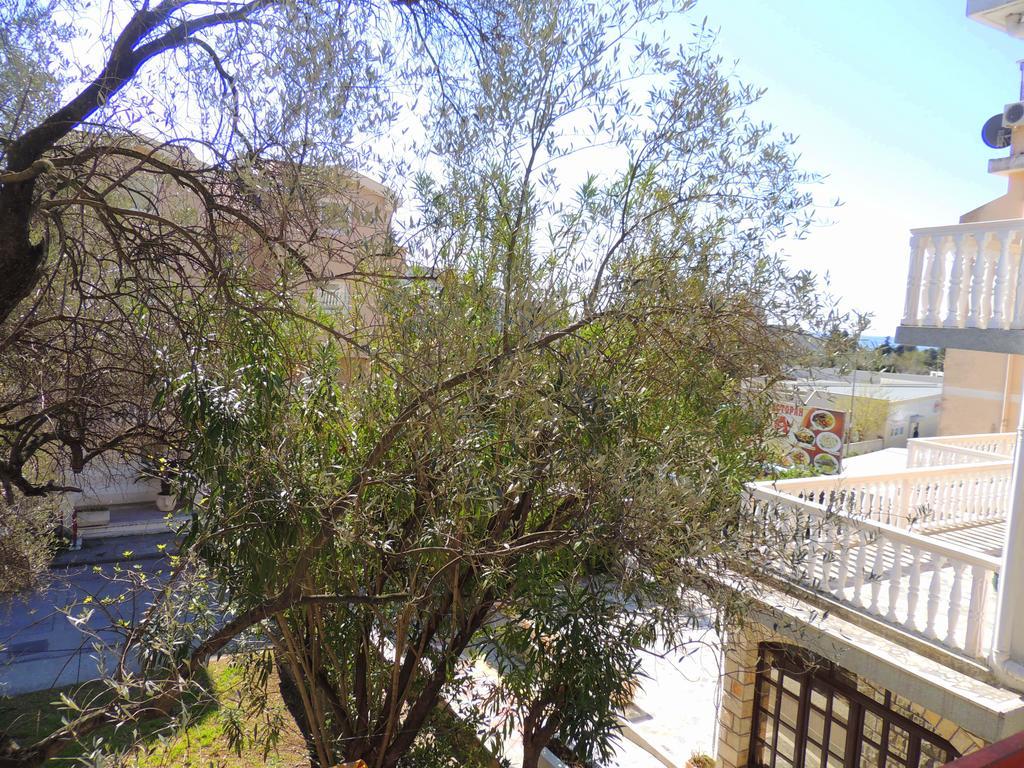 Guest House Jelena Budva Bagian luar foto