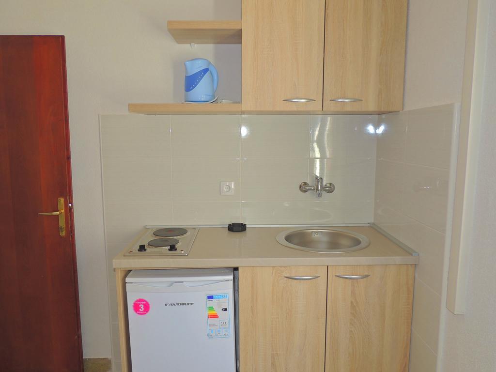 Guest House Jelena Budva Bagian luar foto