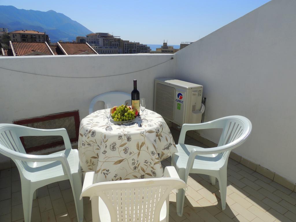 Guest House Jelena Budva Bagian luar foto