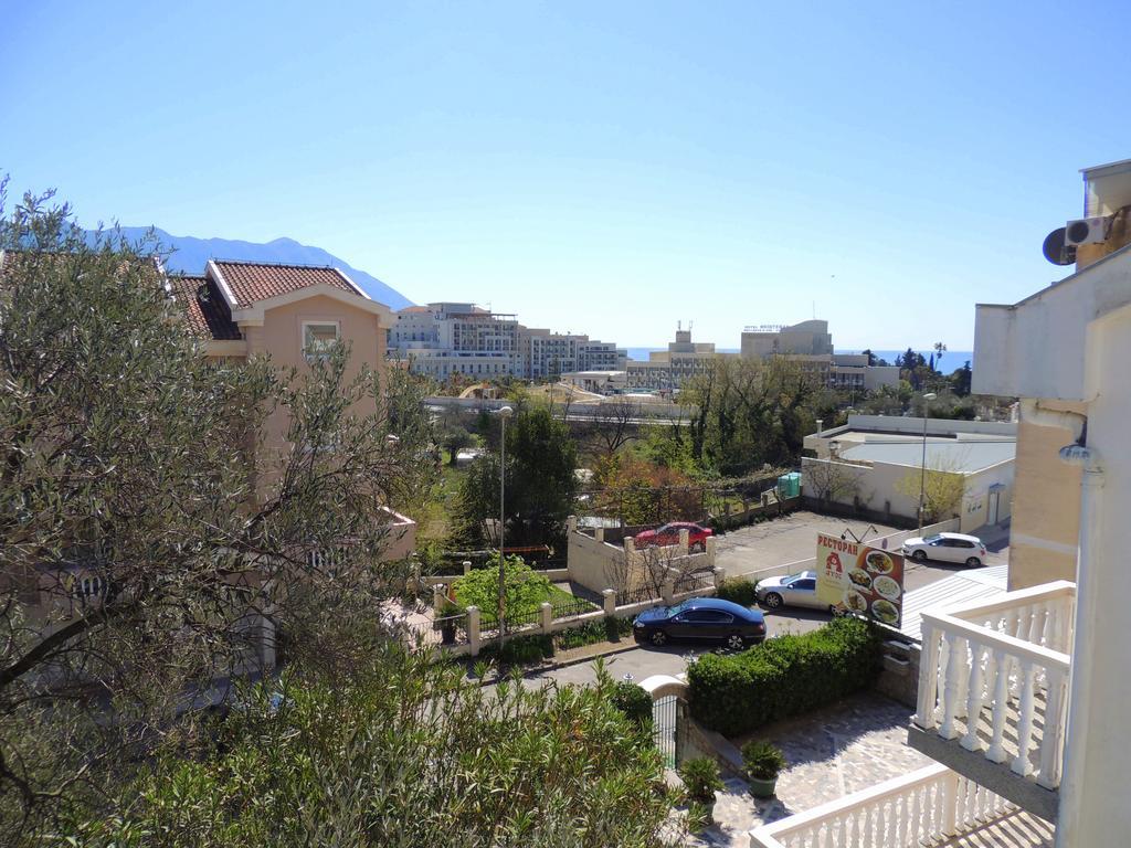 Guest House Jelena Budva Bagian luar foto