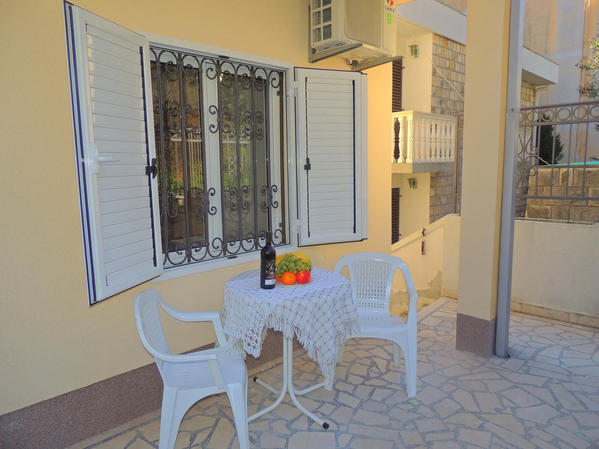 Guest House Jelena Budva Bagian luar foto