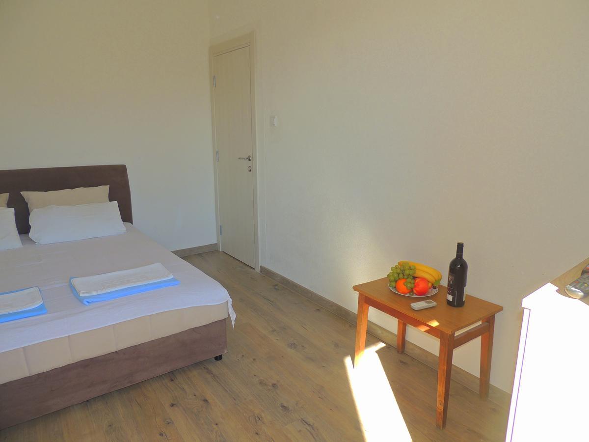 Guest House Jelena Budva Bagian luar foto